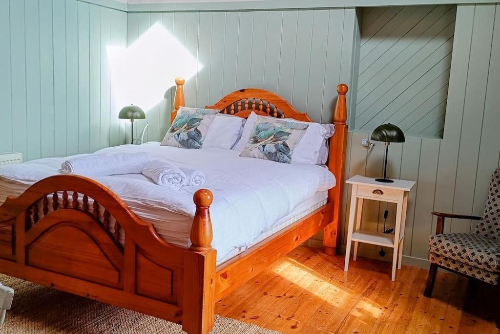 Cottage Skelligs Coast, Ring Of Kerry Кэрсивин Экстерьер фото