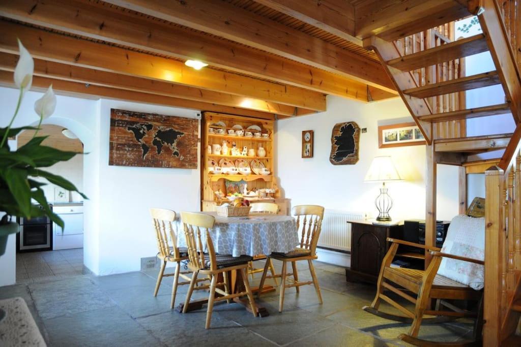 Cottage Skelligs Coast, Ring Of Kerry Кэрсивин Экстерьер фото